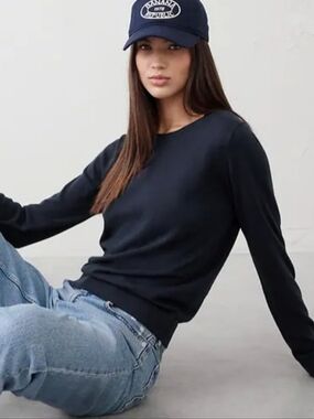 Banana Republic Factory Forever Sweater Preppy Navy Crew Neck Sweater NWT